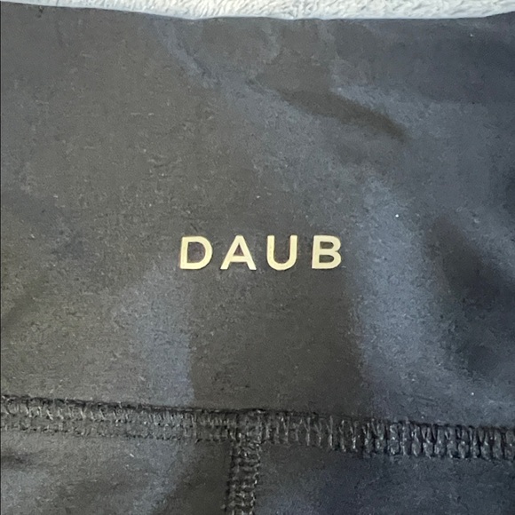 DAUB Black High-Waist Leggings - Picture 5 of 8